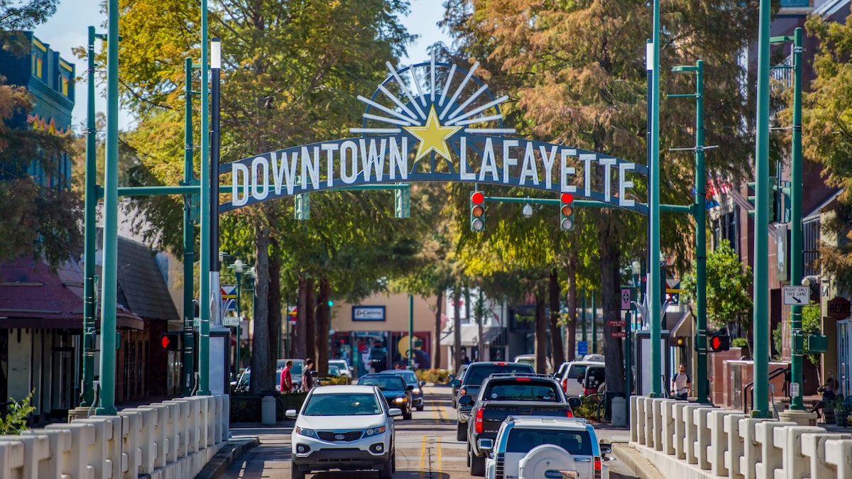 A Guide to Dating in Lafayette LA: Love Unveiled in Cajun Country